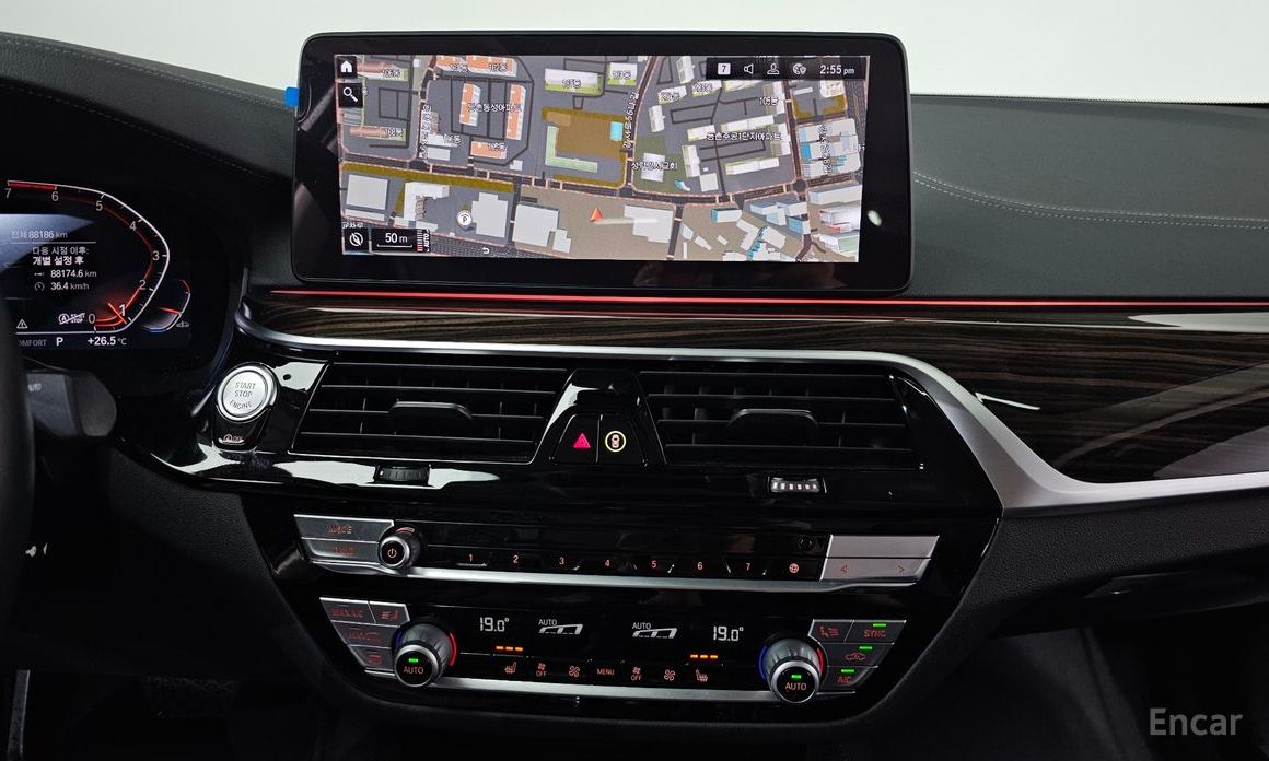 BMW 5 Series (G30)520i Luxury №14