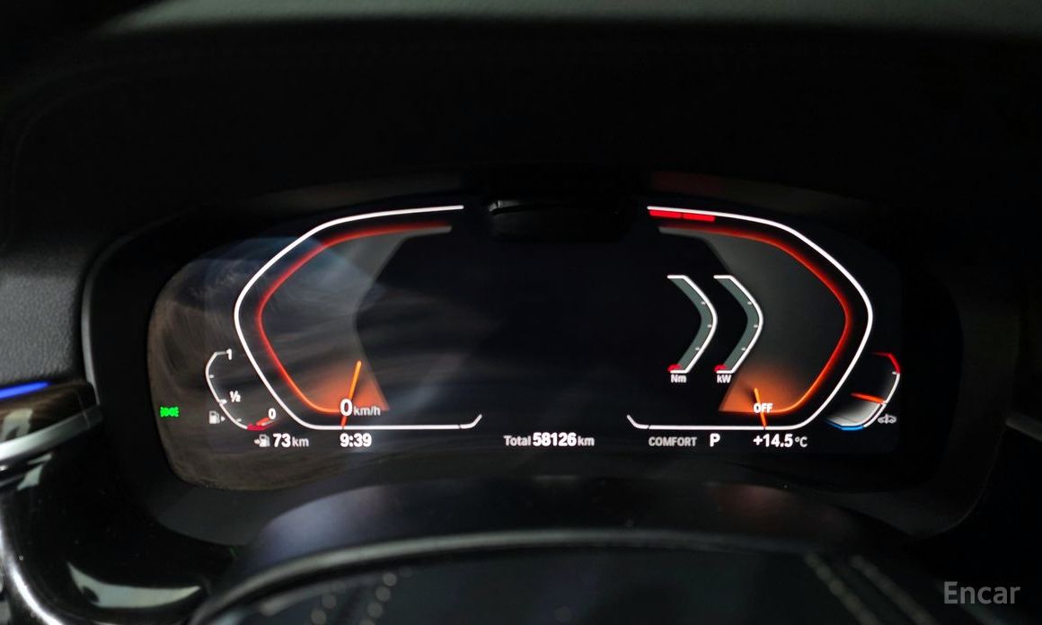 5 Series (G30)520i Luxury 9