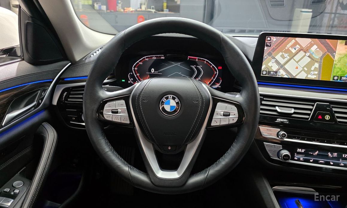 5 Series (G30)520i Luxury 14