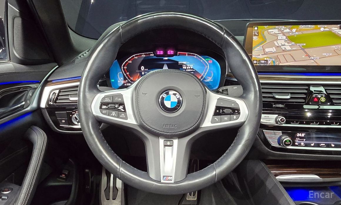 BMW 5 Series (G30)520i M Sport №14