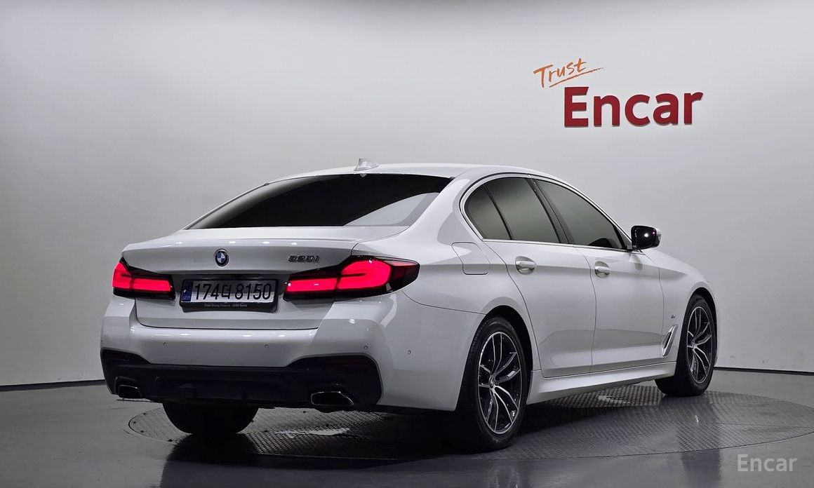 5 Series (G30)520i M Sport 3