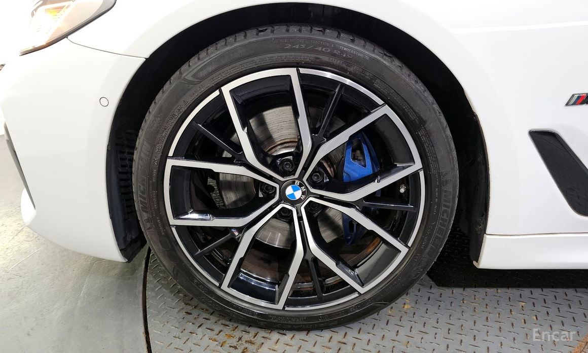 BMW 5 Series (G30)520i M Sport №6