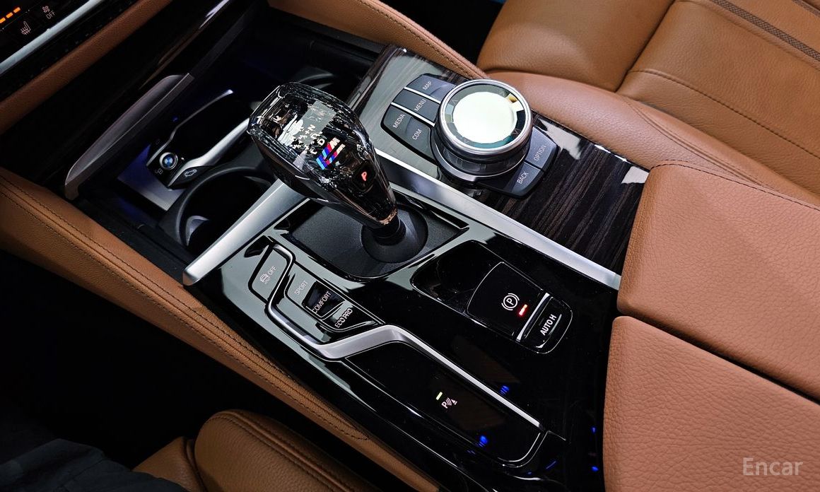 BMW 5 Series (G30)520i M Sport №10