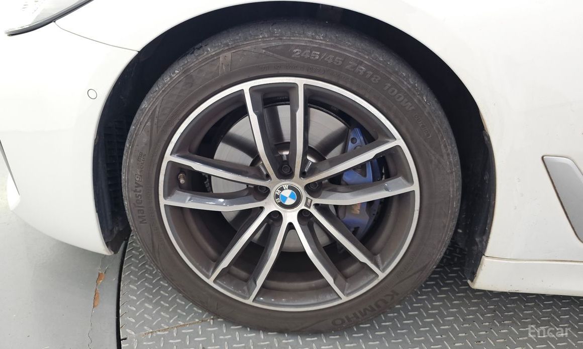 5 Series (G30)520i M Sport 6
