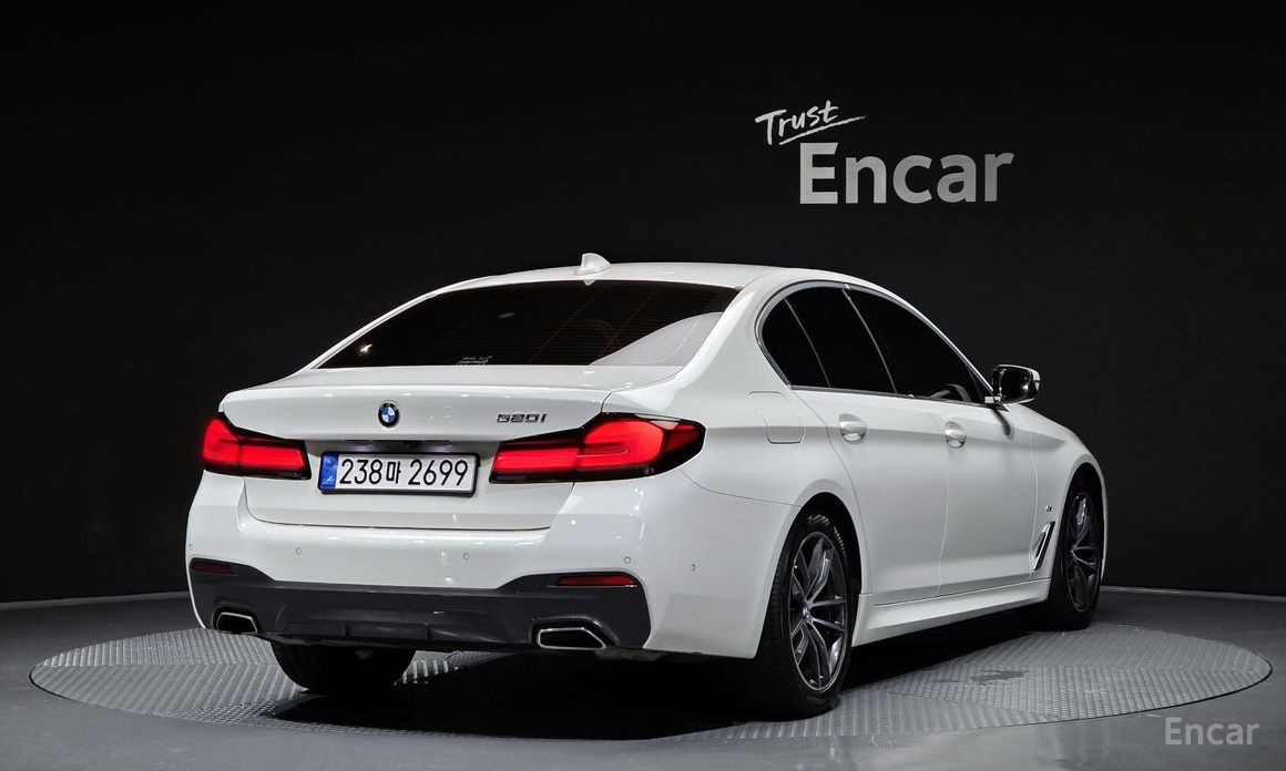 5 Series (G30)520i M Sport 3