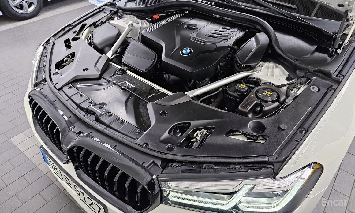 BMW 5 Series (G30)520i M Sport №7