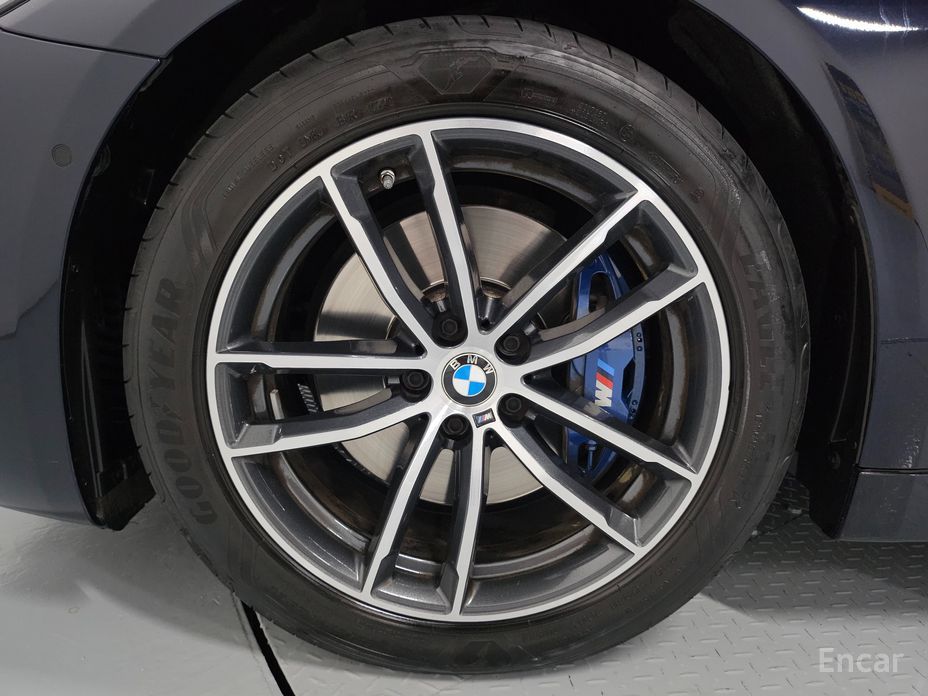 BMW 5 Series (G30)520i M Sport №6