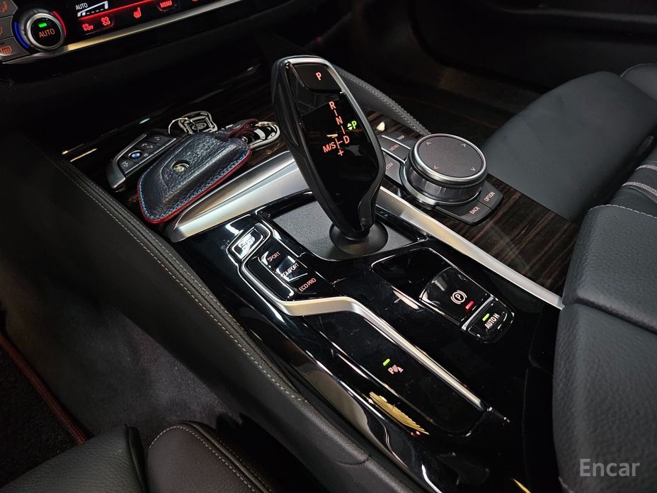 BMW 5 Series (G30)520i M Sport №10