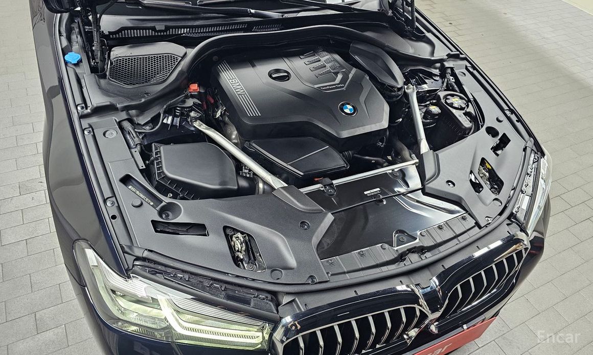 BMW 5 Series (G30)520i M Sport №7