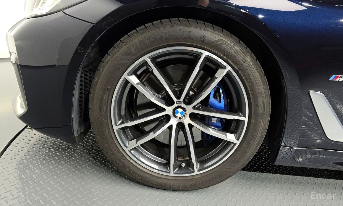 BMW 5 Series (G30)520i M Sport №6