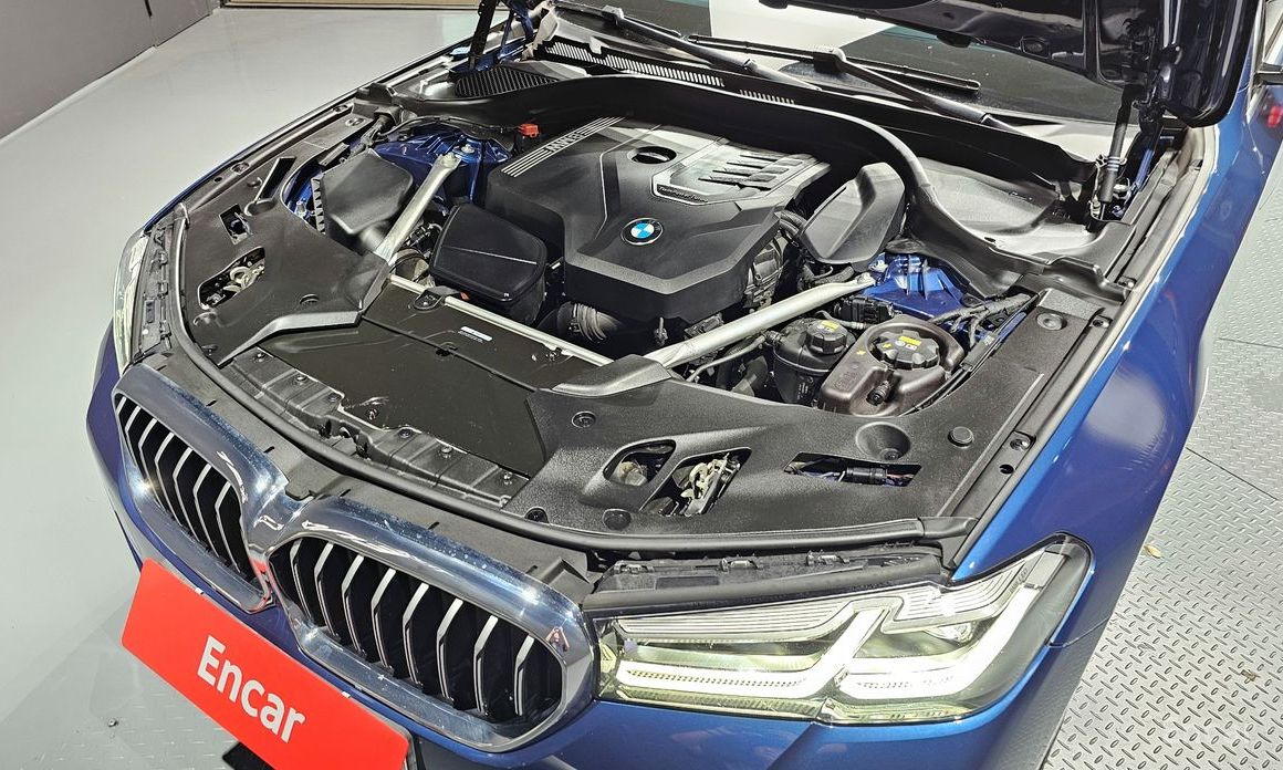 BMW 5 Series (G30)520i M Sport №7