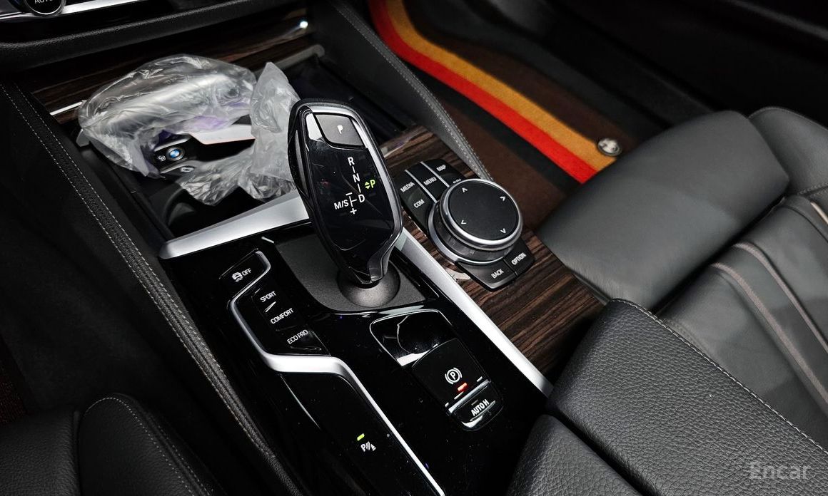BMW 5 Series (G30)520i M Sport №10