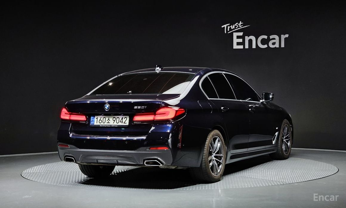 BMW 5 Series (G30)520i M Sport №3