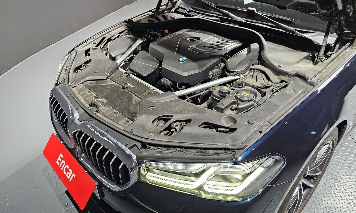 BMW 5 Series (G30)520i M Sport №7