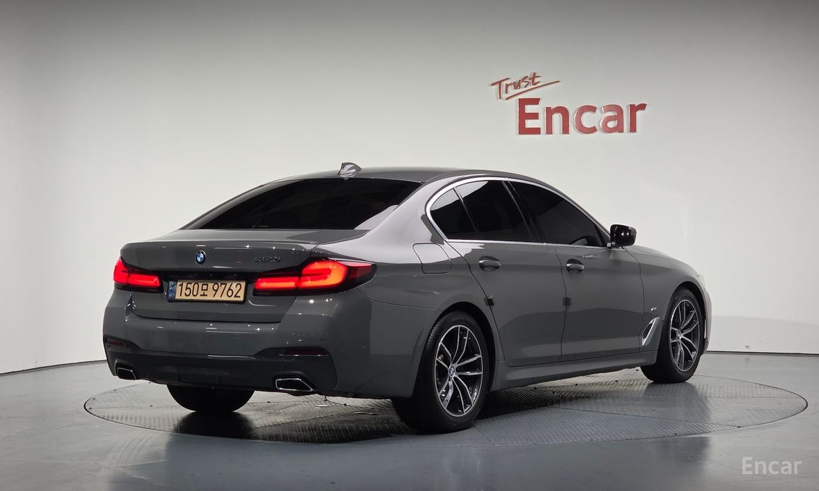 5 Series (G30)520i M Sport 3