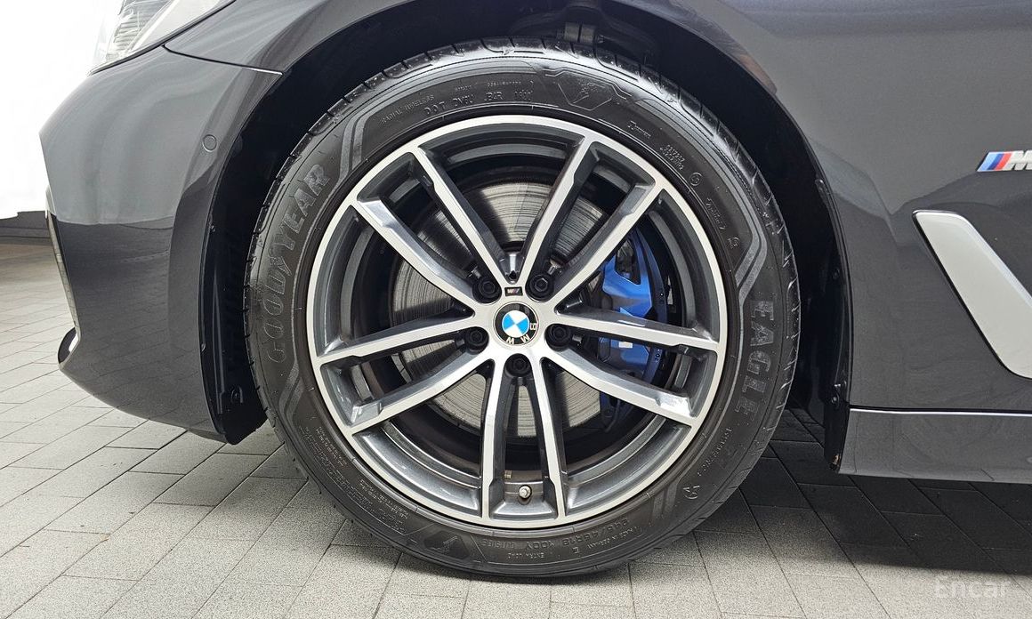5 Series (G30)520i M Sport 6