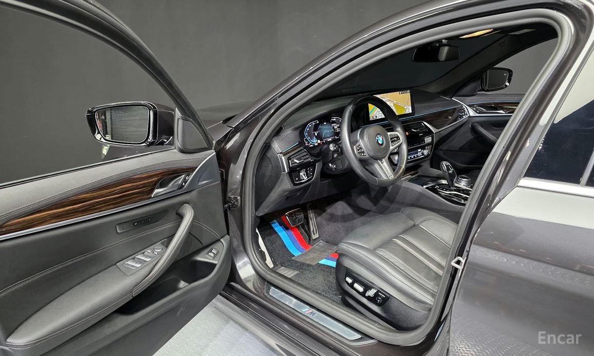 5 Series (G30)520i M Sport 11