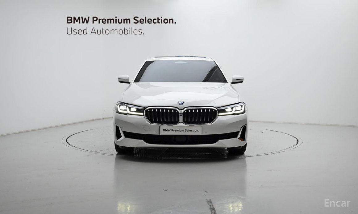 BMW 5 Series (G30)530e Luxury №4