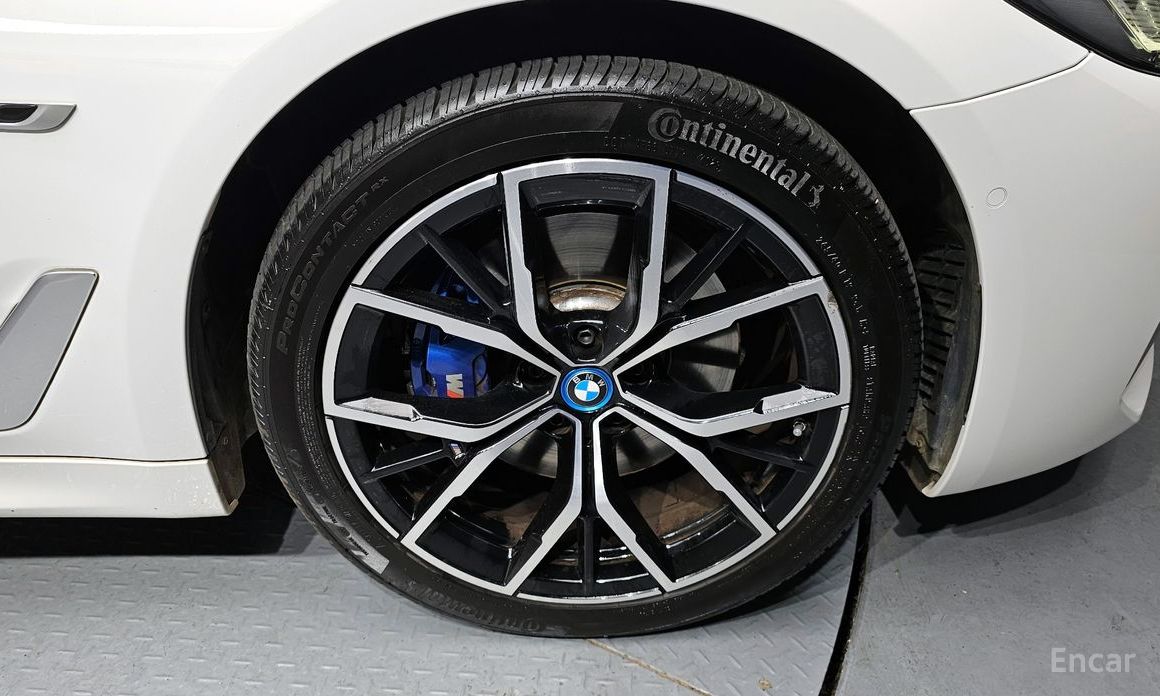 BMW 5 Series (G30)530e M Sport №6