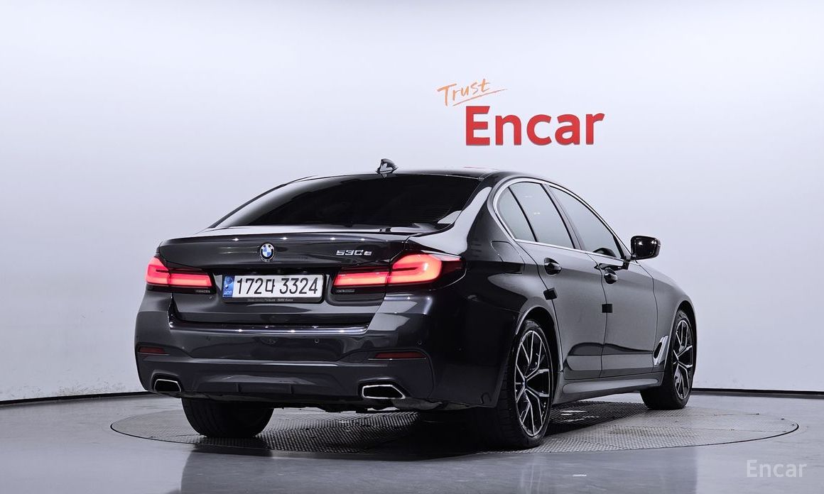 BMW 5 Series (G30)530e M Sport №3