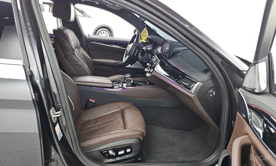 BMW 5 Series (G30)530e M Sport №12