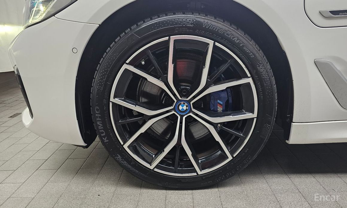 BMW 5 Series (G30)530e M Sport №6