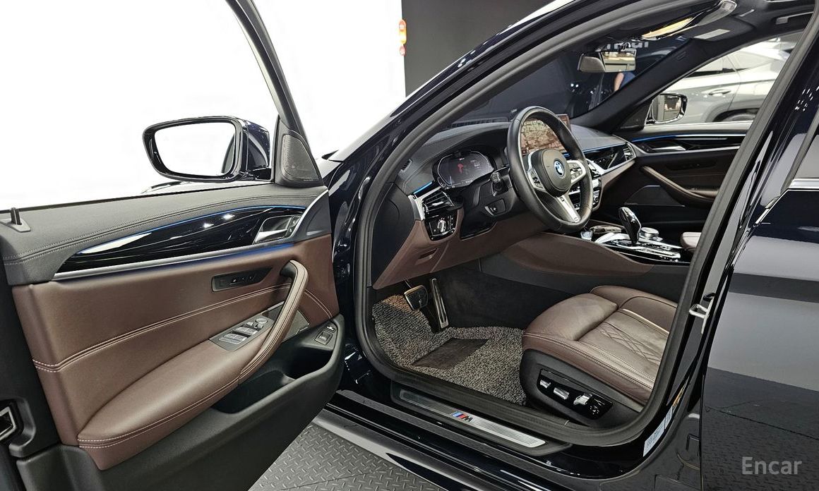 BMW 5 Series (G30)530e M Sport №12