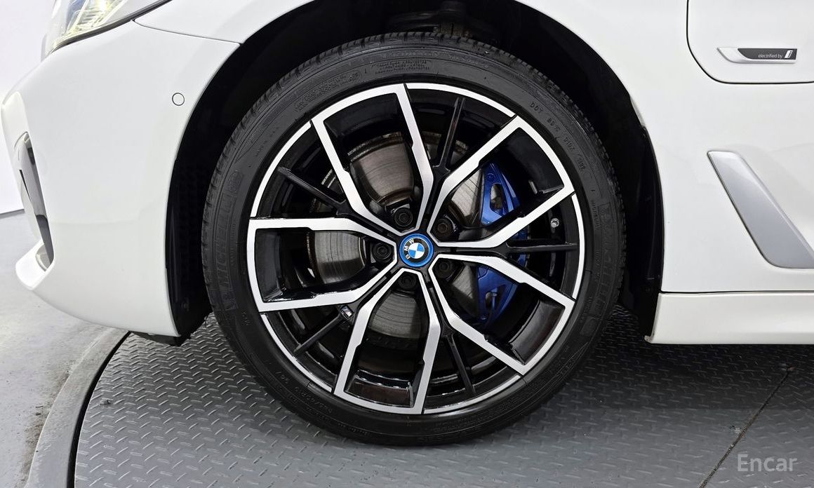 BMW 5 Series (G30)530e M Sport №6