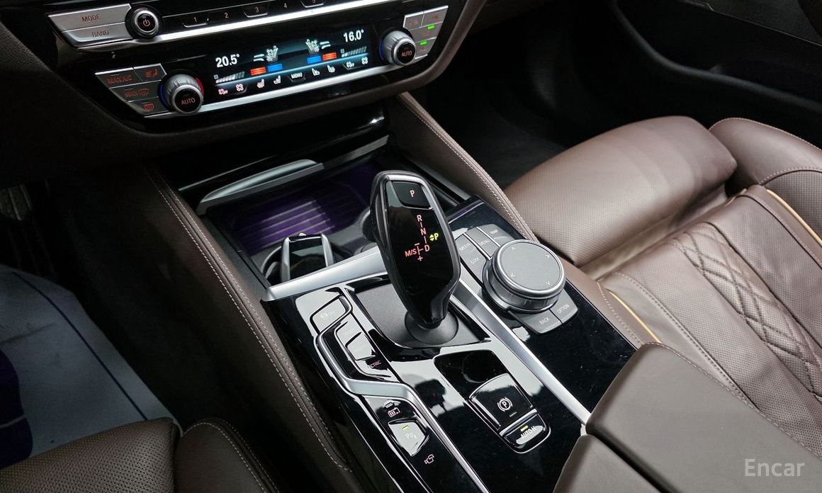 BMW 5 Series (G30)530e M Sport №10