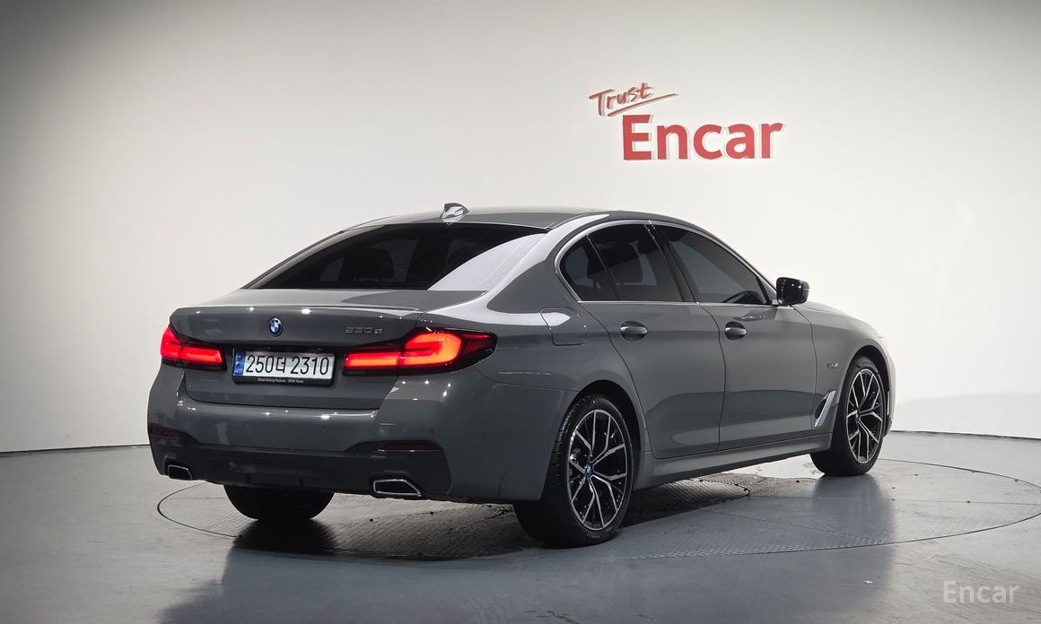 BMW 5 Series (G30)530e M Sport №2