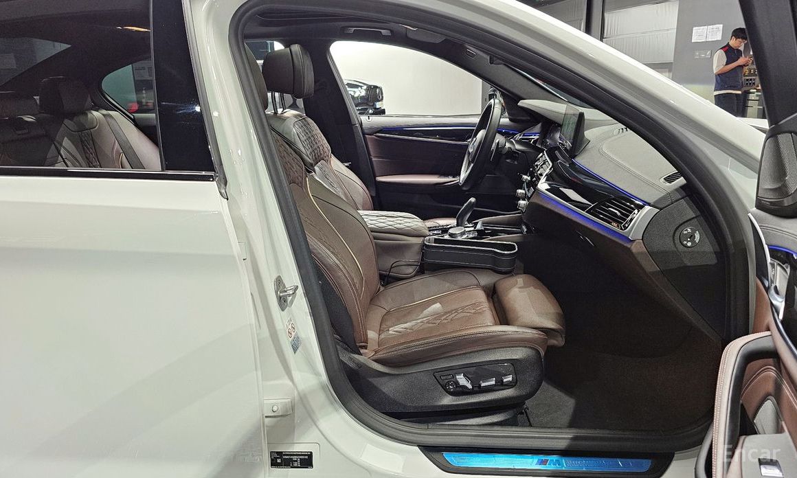 5 Series (G30)530e M Sport 11