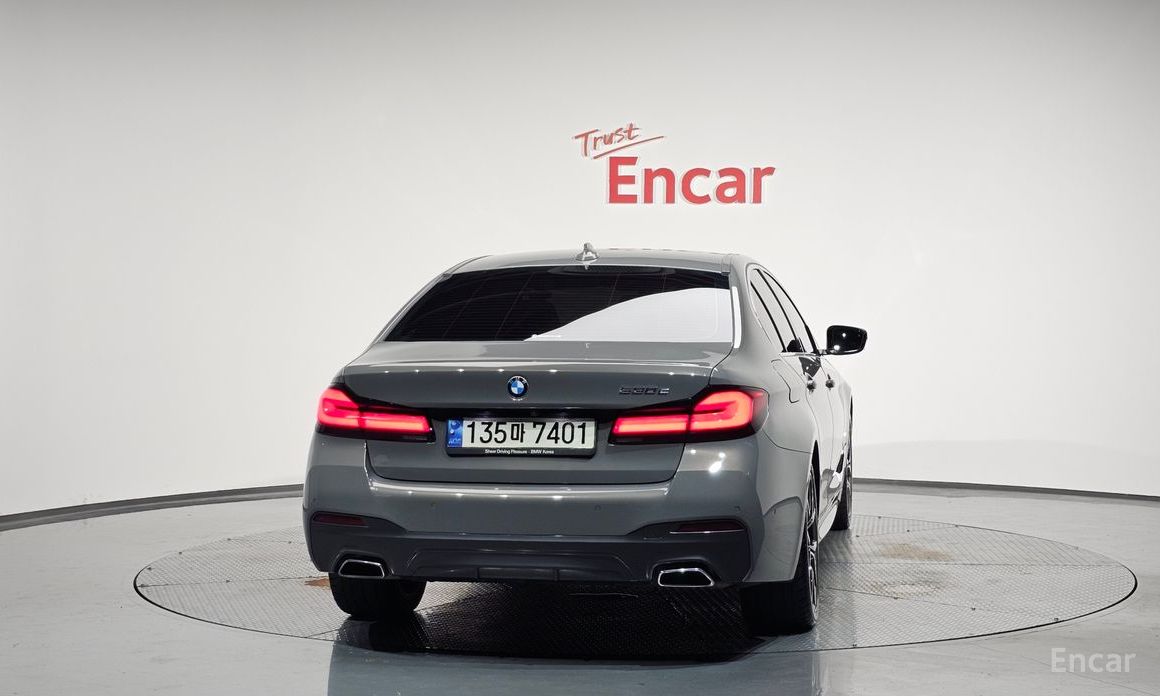 BMW 5 Series (G30)530e M Sport №4