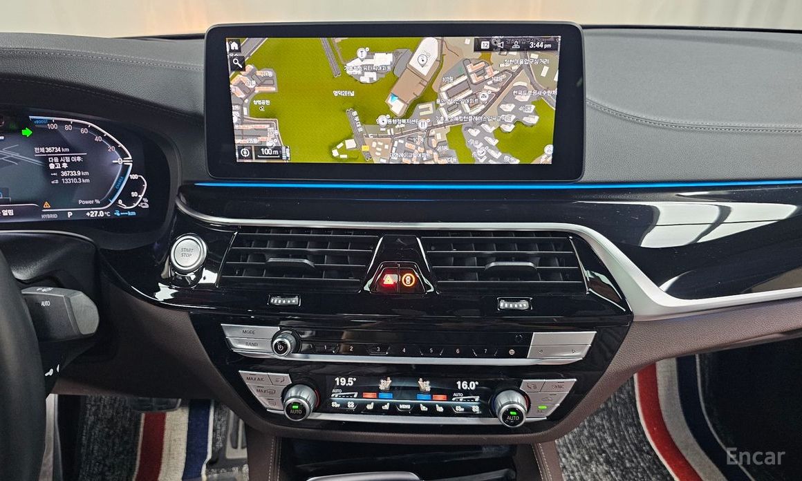 BMW 5 Series (G30)530e M Sport №15