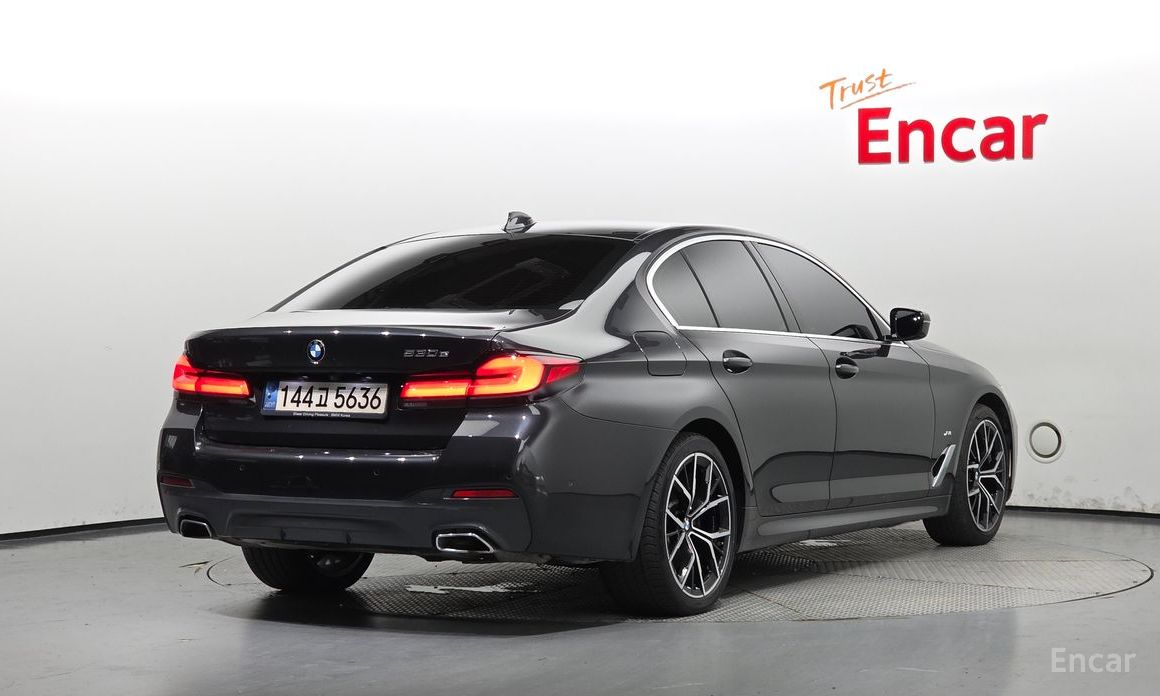 BMW 5 Series (G30)530e M Sport №3