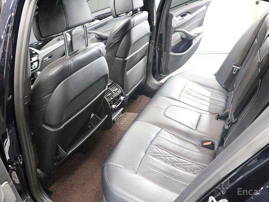 5 Series (G30)530i M Sport 11