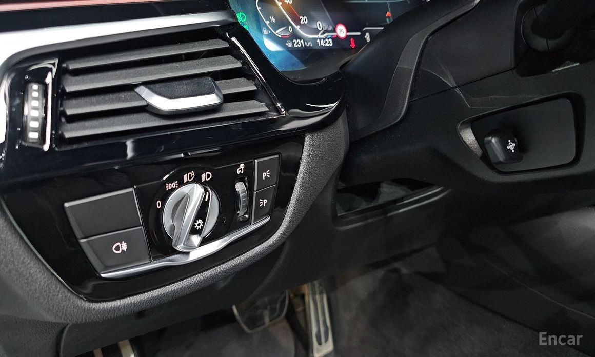 BMW 5 Series (G30)530i M Sport №19
