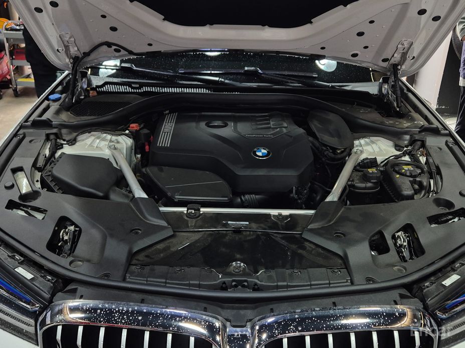 5 Series (G30)530i M Sport 4