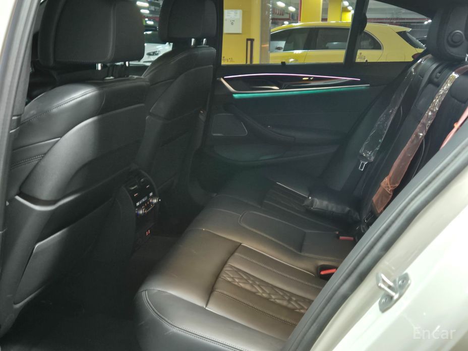 5 Series (G30)530i M Sport 9