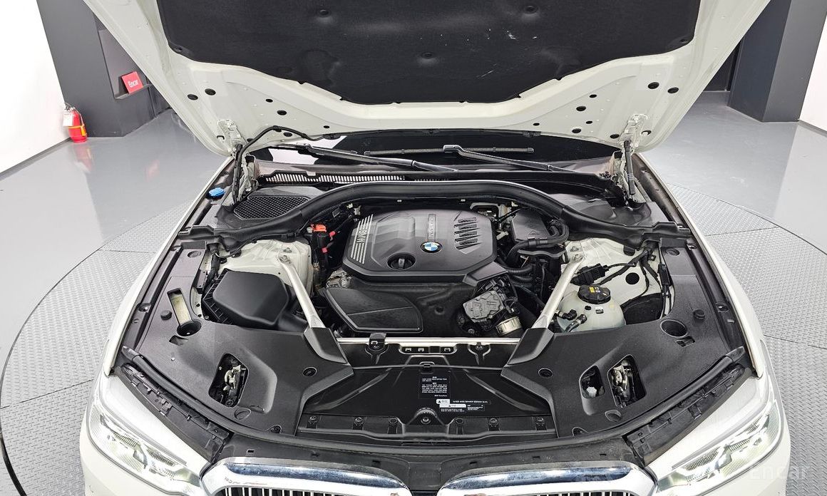 BMW 5 Series (G30) 520D Luxury Plus №7