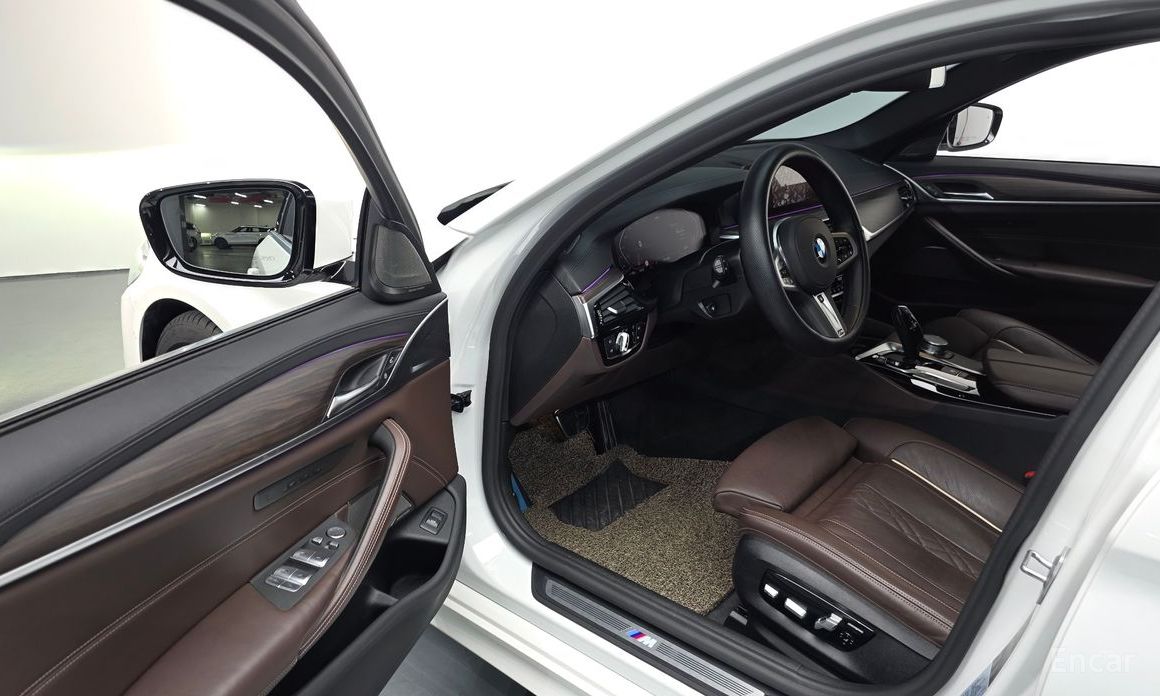 BMW 5 Series (G30) 520d M Sport Plus №11