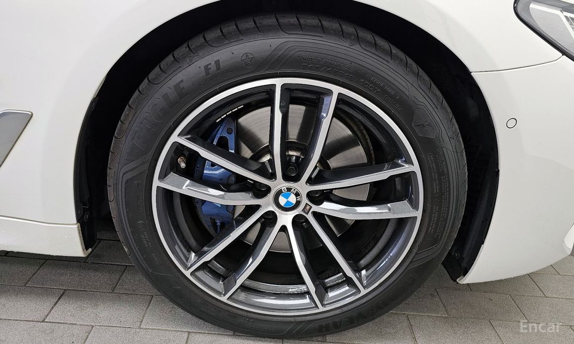 5 Series (G30) 523d M Sport 6