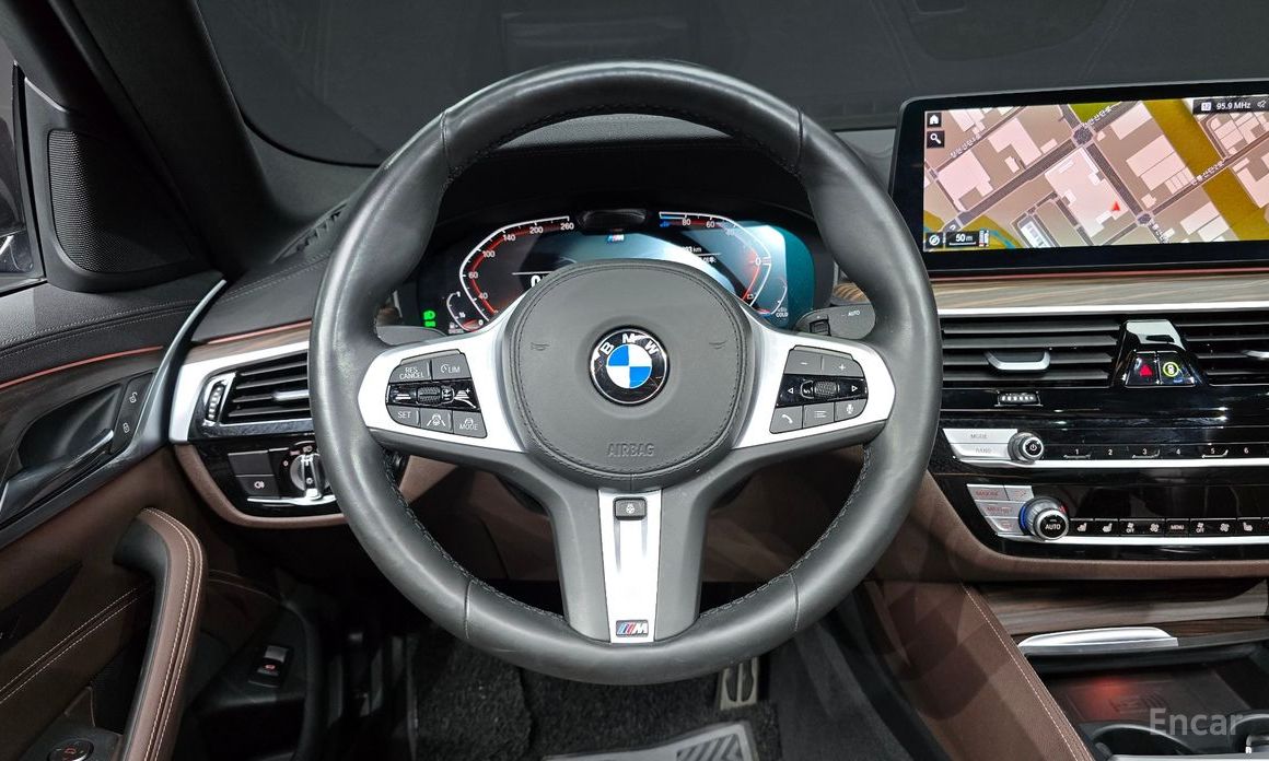 5 Series (G30) 523d M Sport 14