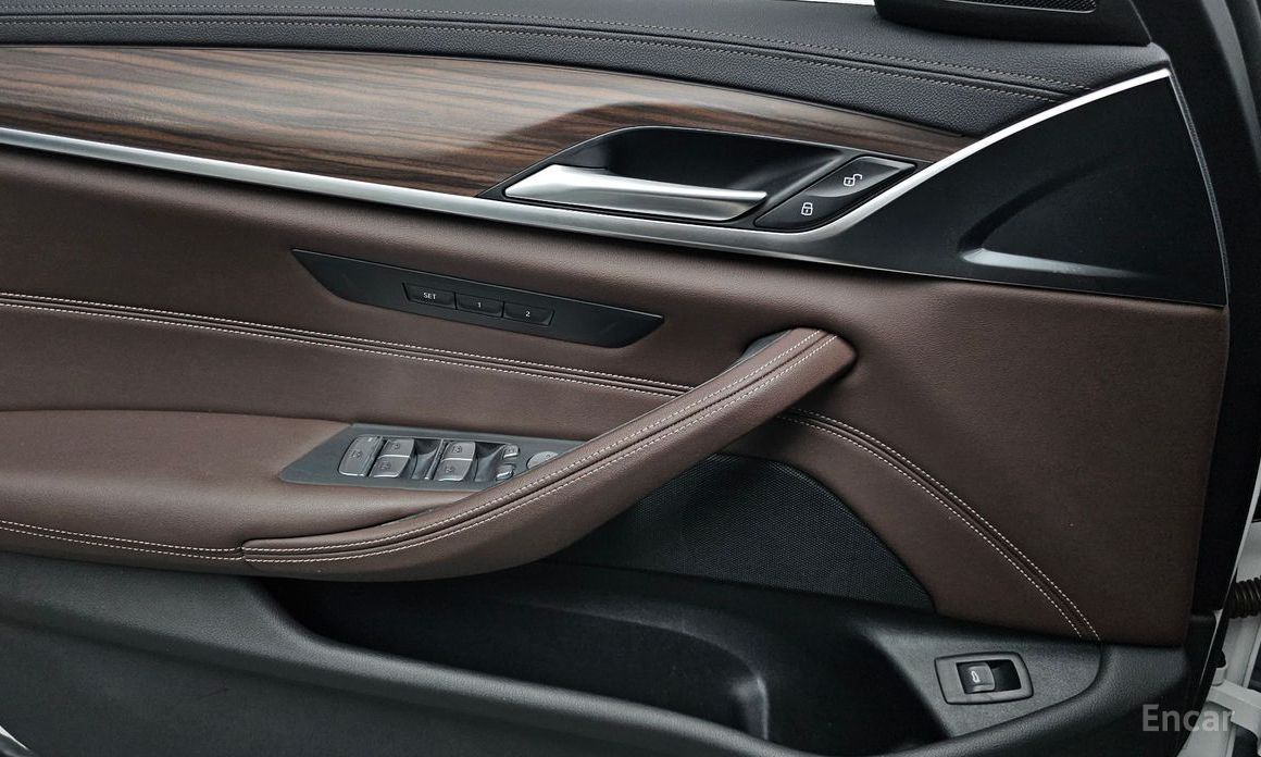 BMW 5 Series (G30) 523d M Sport №18