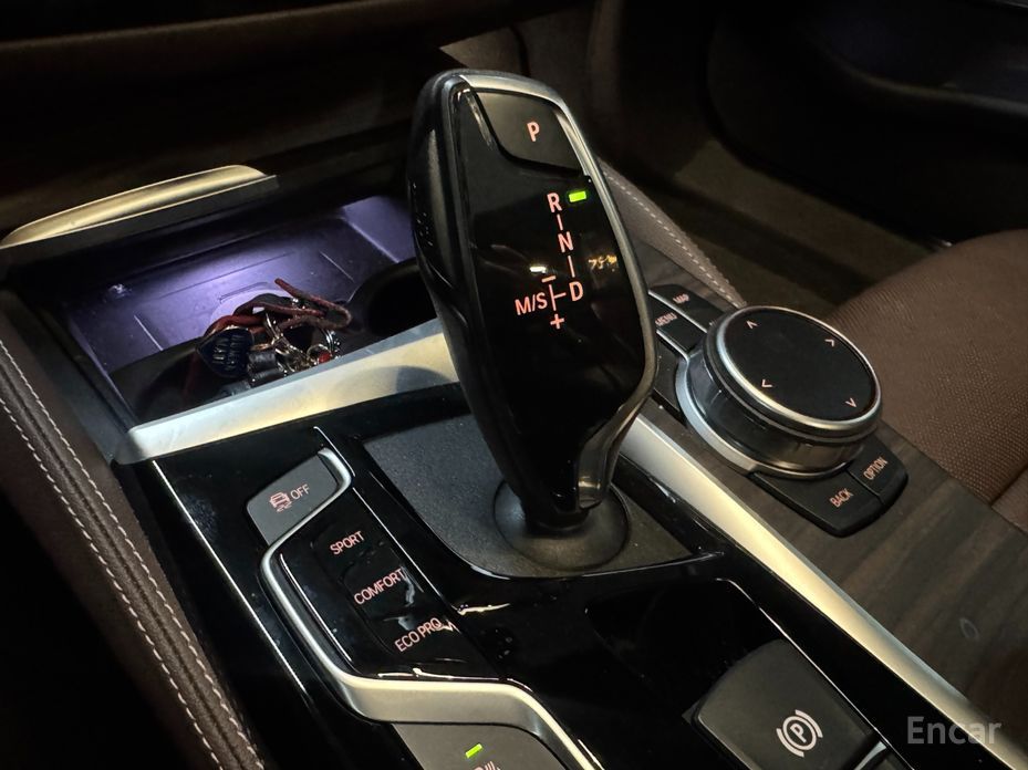 5 Series (G30) 530i M Sport Plus 10
