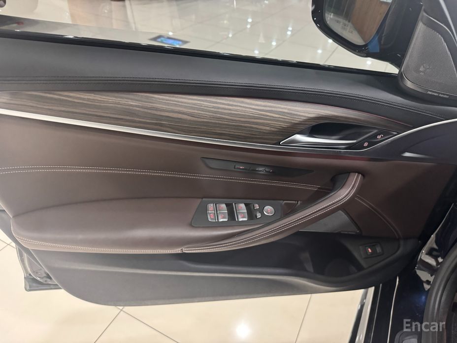 5 Series (G30) 530i M Sport Plus 14