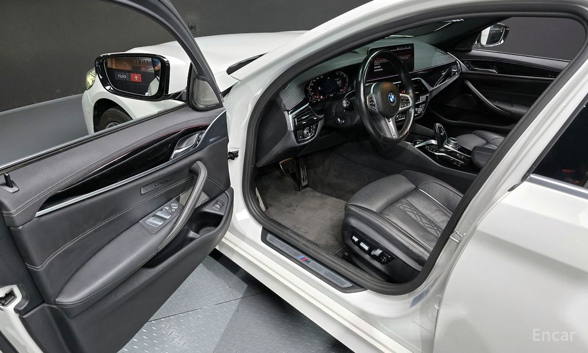 5 Series (G30) 530i xDrive M Sport 11