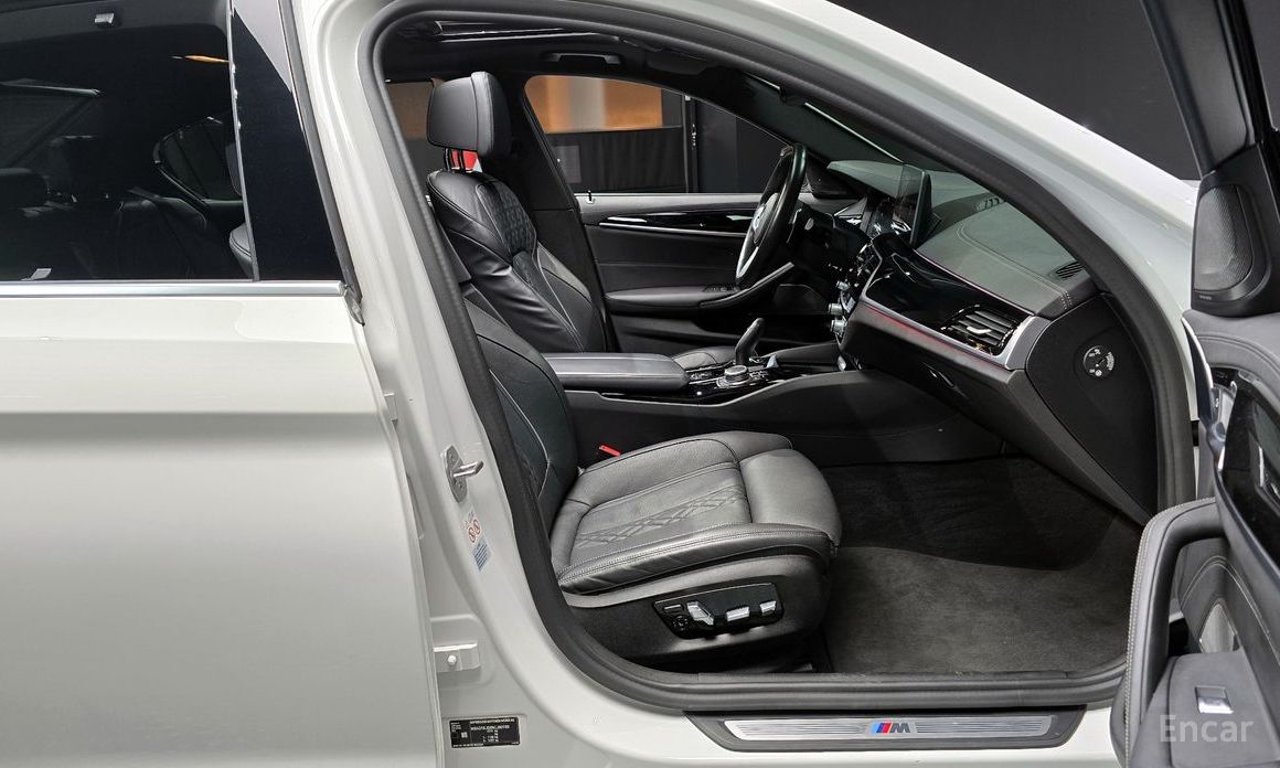 5 Series (G30) 530i xDrive M Sport 12
