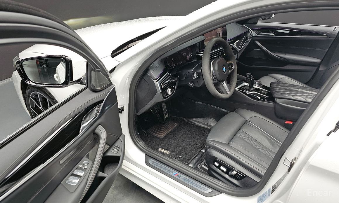 5 Series (G30) 530i xDrive M Sport 13