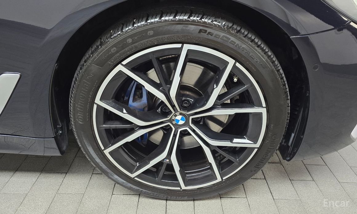 5 Series (G30) 530i xDrive M Sport 6
