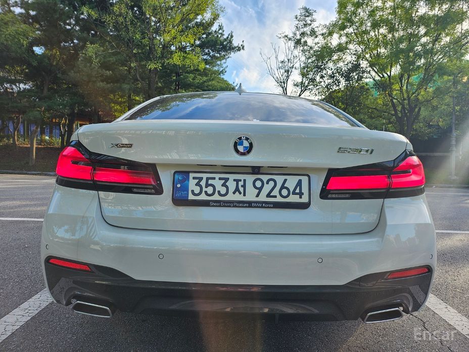 5 Series (G30) 530i xDrive M Sport 4
